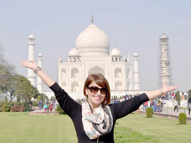 taj mahal agra india same day tour by car with guide from Delhi